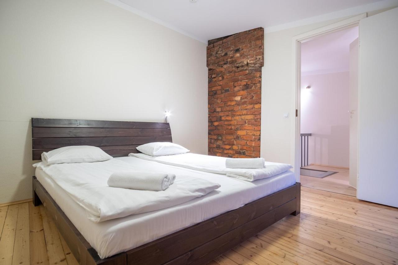 Dream Stay - Bright 2-Bedroom 2-Floor Old Town Apartment Таллінн Екстер'єр фото